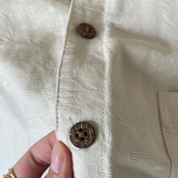 Island Shores 100% Silk Men’s Button Down Shirt L Hawaiian Neutral Cream Casual - Picture 3 of 12